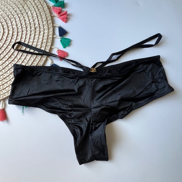 Victoria's Secret  So Obsessed Strappy Cheeky Panty Black Large NEW - Picture 3 of 3